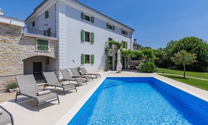 Radovani House | Villa Radovani by Interhome