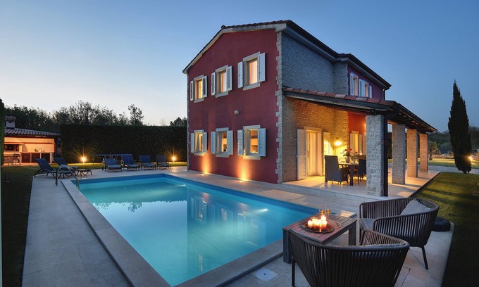 Stokovci Villa | Villa Rahela with heated pool (Istria - Svetvinčenat)