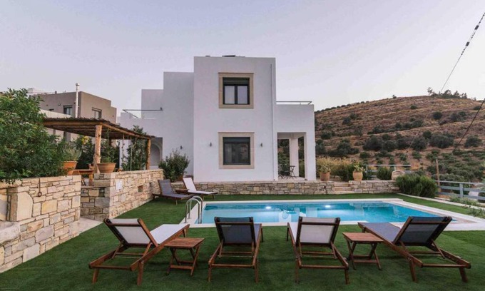 Kamilari Villa | Villa Rechtra in Kamilari