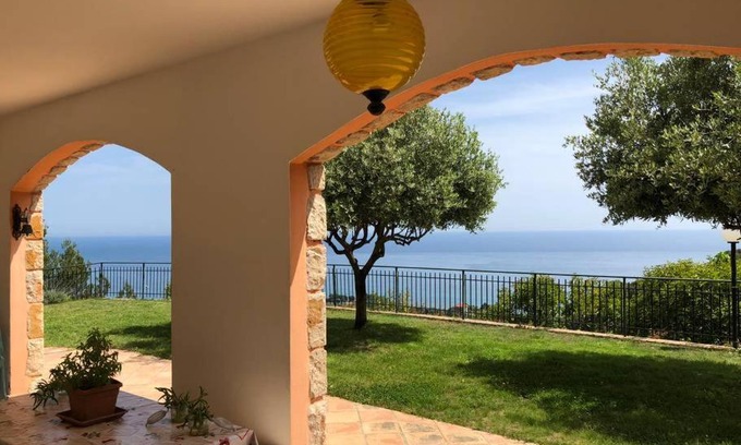 Latte Villa | Villa Riviera