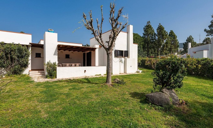Geremeas Villa | Villa Roberta with Wi-Fi, Terrace & Garden