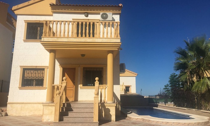 Lo Rufete Villa | Villa Rose: A speciaous 3bedroom, 2 bathroom villa with a privet swimming pool.