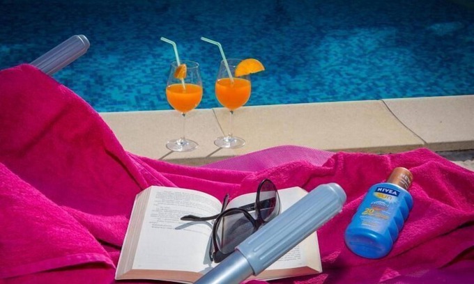 Rozat Apartment | Villa Roza- Two-Bedroom Apartment