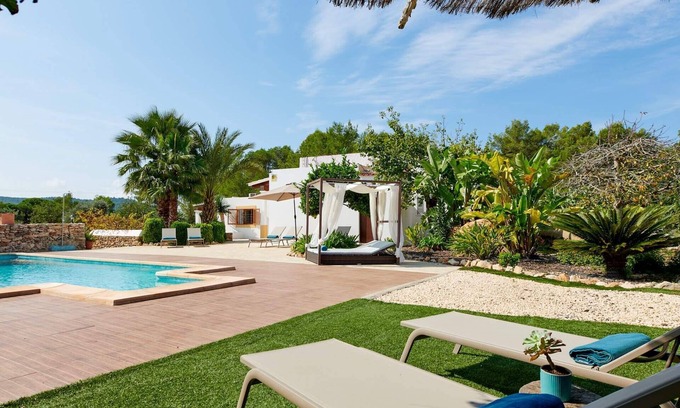 Sant Rafael de Sa Creu Villa | Villa Sa Cuina - Four Bedroom Villa, Sleeps 8
