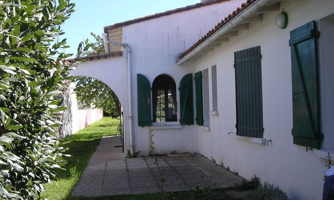 Sainte-Marie-de-Re House | villa SAINTE MARIE DE RE - classified 3 * large garden, near wild coast