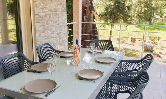San-Gavino-di-Carbini House | Villa Salute. 6 pers, piscine 10 min plage en voiture