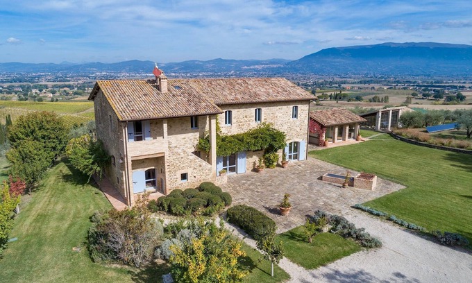 Bettona Villa | Villa San Quirico 8, Emma Villas