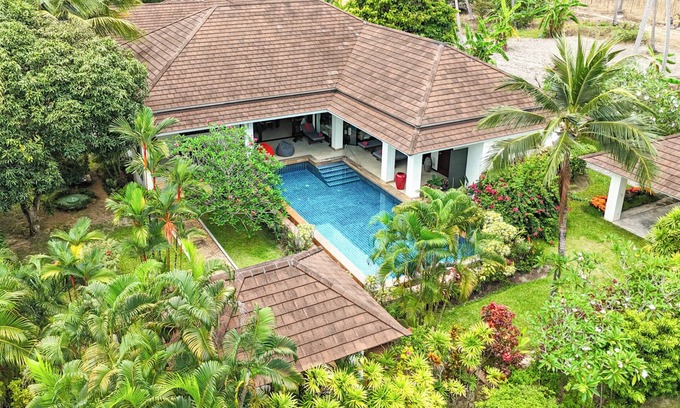 Mae Nam Villa | Villa Sansuk is a peaceful 3-bedroom villa in the Maenam