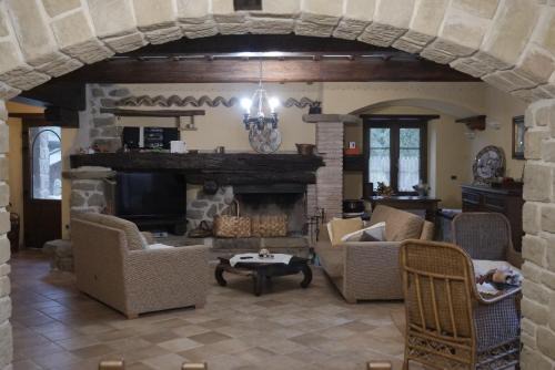 Monteluiano Apartment | Villa Sant' Andrea