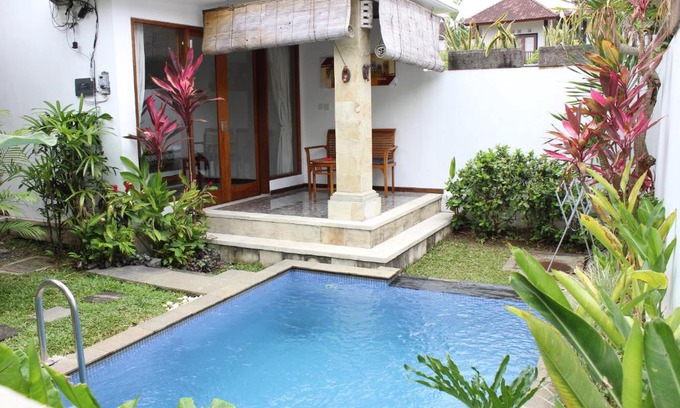 Kutuh Kaja House | Villa Sari Private