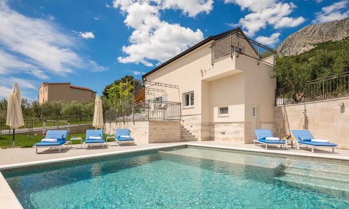 Solin Villa | Villa Serenity Gardens with Pool