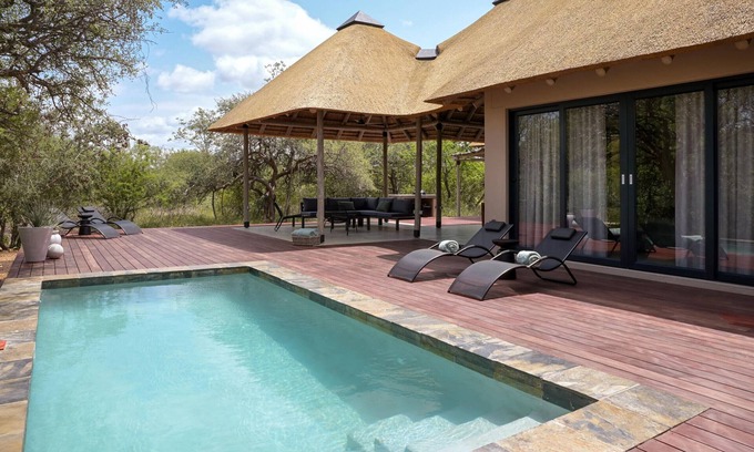 Hoedspruit Villa | Villa Sibuya: attractive villa in South African bush