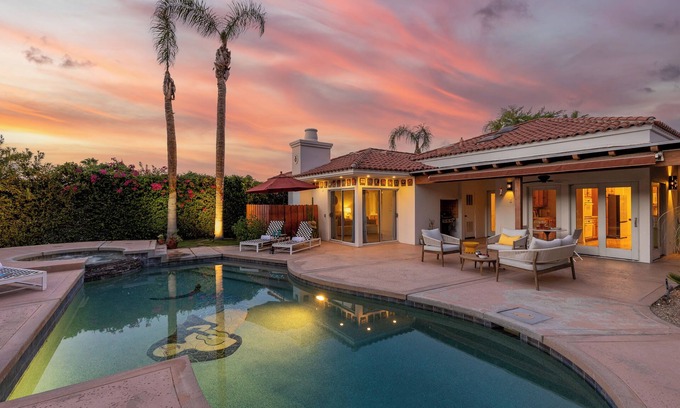 Araby Cove House | Villa Sirena - Modern Southwest Flair!