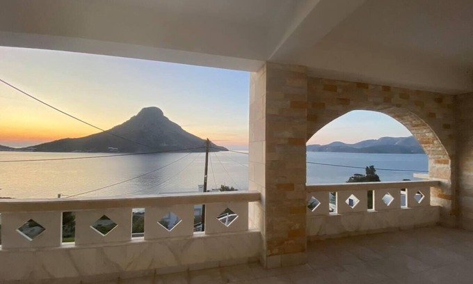 Massouri Villa | Villa - Sleeps 7 - Hot Tub - Pets - Sea View