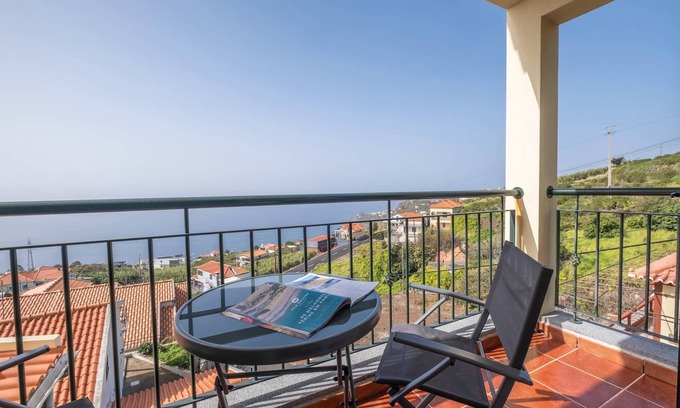 Tabua Villa | Villa Sol da Candelária by GALMI