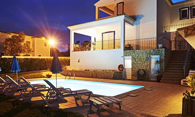Mato Serrao Villa | Villa Solarium Swimming Pool (Optional heating)