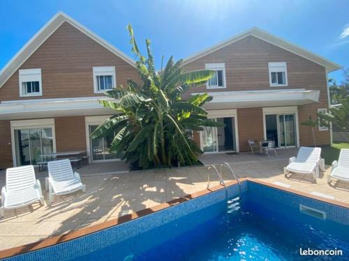 Etang Sale Les Bains House | Villa Soleil