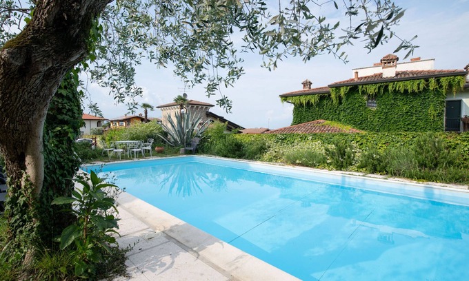 Lonato del Garda Villa | Villa SoleLago Exclusive