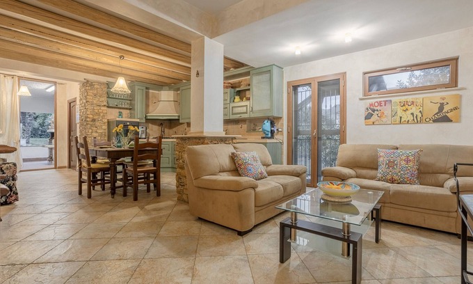 Palermo Villa | Villa 'Sorriso' with Private Pool, Wi-Fi and Air Conditioning