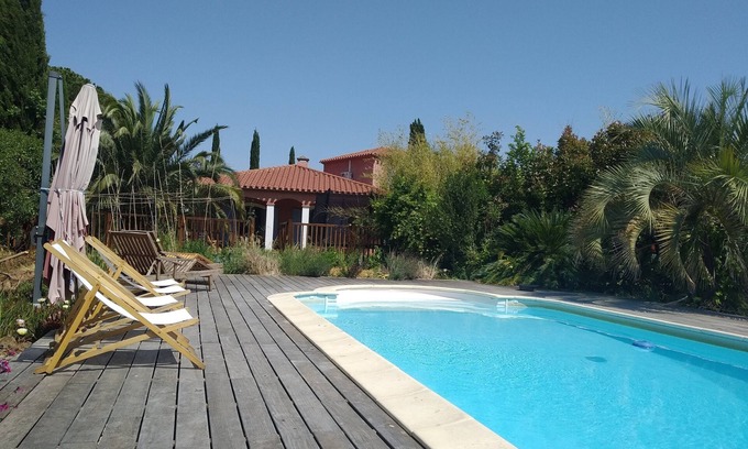 Villeneuve-de-la-Raho Villa | Villa Spacieuse, Jardin, Piscine, 5 Minutes du lac à Pied, 15 Minutes des Plages