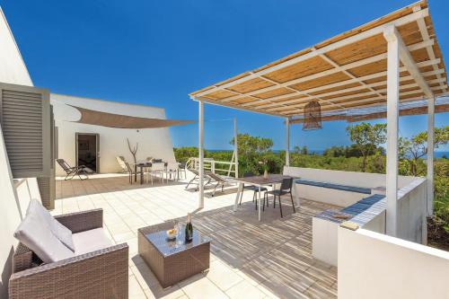 Salve Apartment | Villa Spigolizzi - vista mare