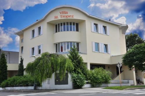 Ruzyne Hotel | Villa St. Tropez