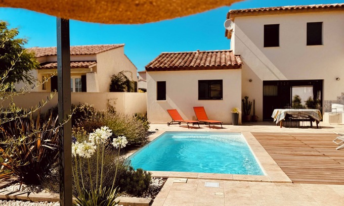 Pourrieres House | Villa/Swimming pool - quiet - 2 bedrooms - 4 people - Sainte Victoire view
