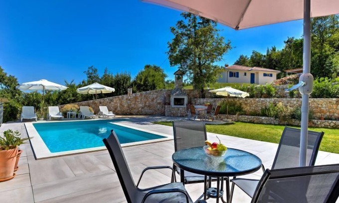 Brsec Apartment | Villa Tara by Interhome