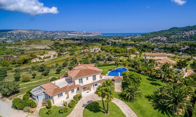 Tarraula Villa | Villa Tarraula by Villa Plus