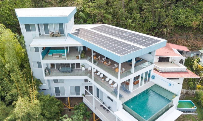 Manuel Antonio Villa | Villa&Tower -17 Bdrms,sleeps 57-AC,Elevator,Pool