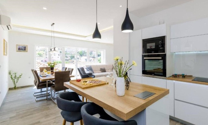 Mokosica House | Villa Tranquility Nest Beniva