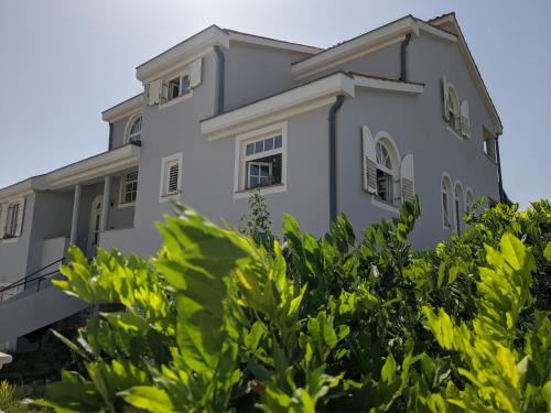 Vinkuran House | Villa Triton