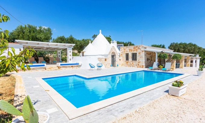 Villa Castelli Villa | Villa Trullo Famigiu by Villa Plus