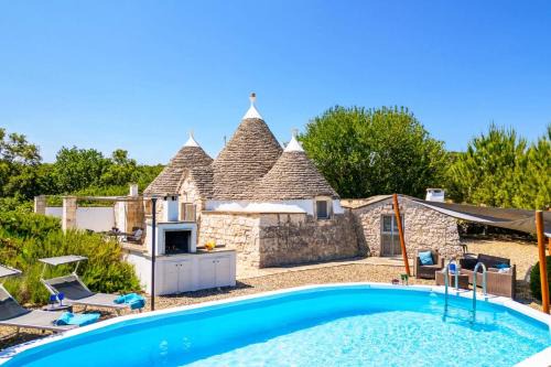 Martina Franca Villa | Villa Trullo Selva Grande by Villa Plus