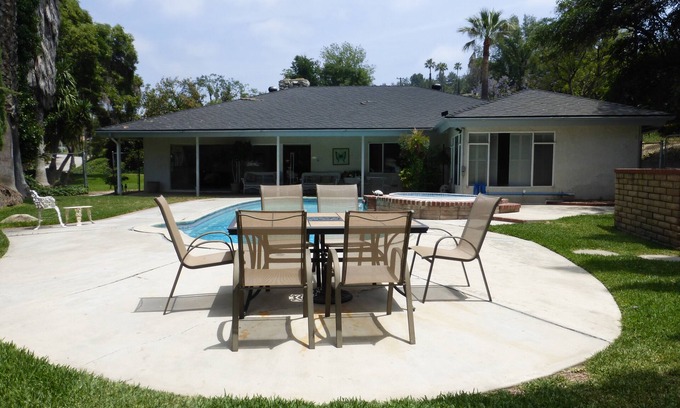West Covina House | Villa Vacation Home (3 Bedroom House)