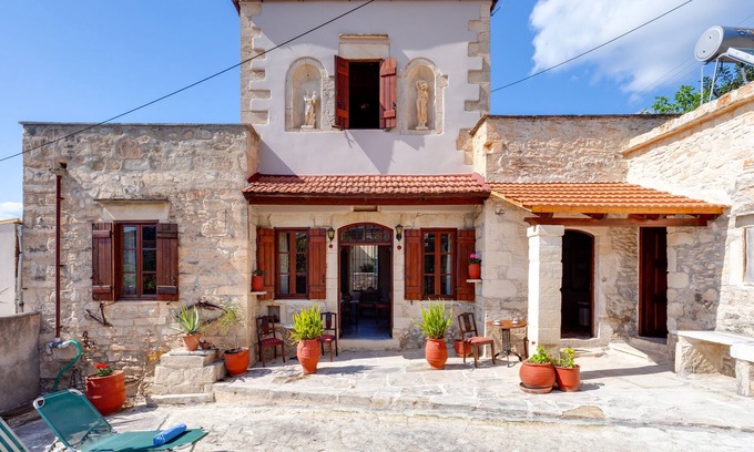 Gavalochori Villa | Villa Vereniki - BY APOKORONAS VILLAS