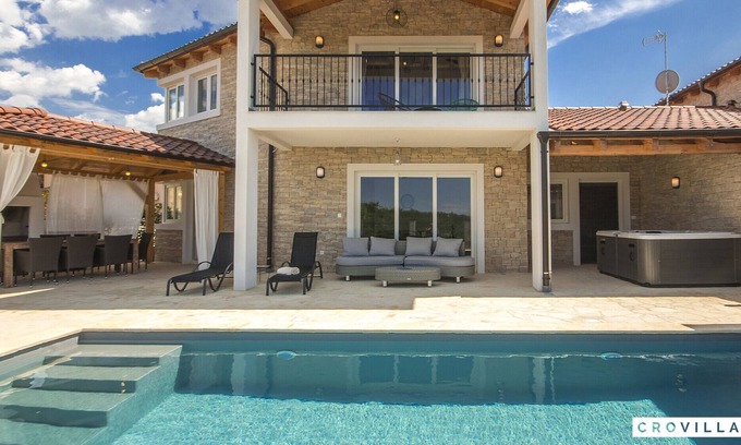 Rosini Villa | Villa Vespera nearby Porec – Crovillas GmbH