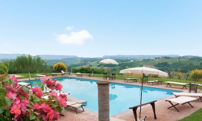 Montespertoli House | Villa 'Villa del Fattore' with Shared Pool, Private Terrace & Wi-Fi