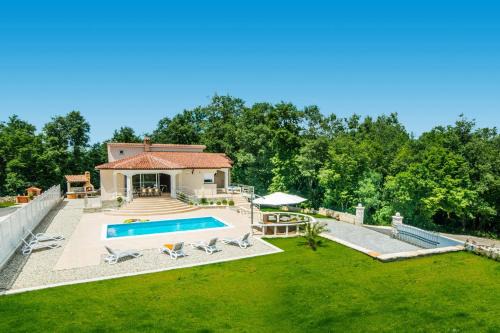 Kringa Villa | Villa Vivian by Villa Plus