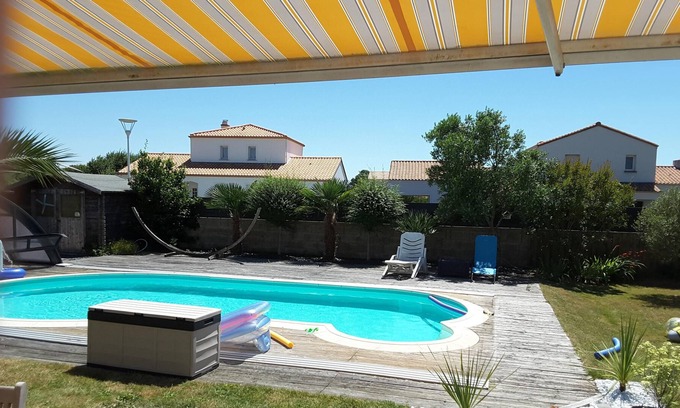 Saint-Brevin-les-Pins House | Villa with indoor pool near sea
