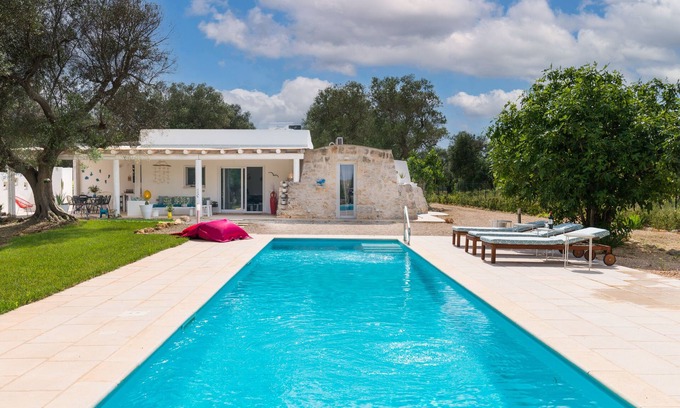 San Vito dei Normanni Villa | VILLA WITH TRULLO AND POOL SURROUNDED BY OLIVE GROVES