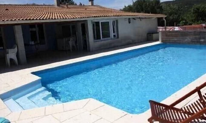 Viols-le-Fort Villa | Villa with 10x5 pool on enclosed grounds and covered terraces