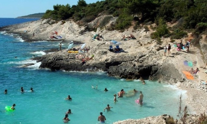 Premantura House | Villa with a heated pool, sauna and fabulous sea view