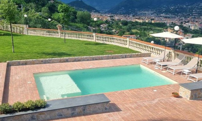 Cava de' Tirreni Villa | Villa with garden and pool, with breathtaking views. Private parking.