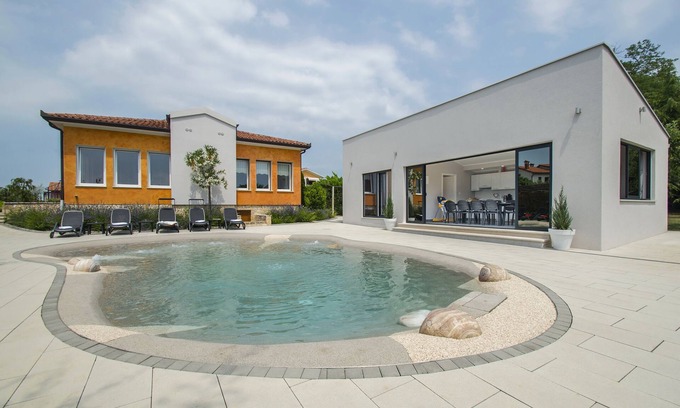 Nedescina House | Villa with hydromasagge pool. Children welcome.