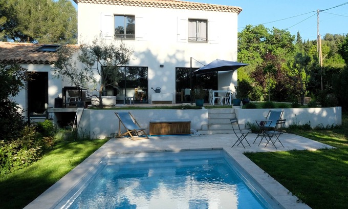 Cabries Villa | Villa with pool and air conditioning for 8 people between Aix-en-Pce & Marseille
