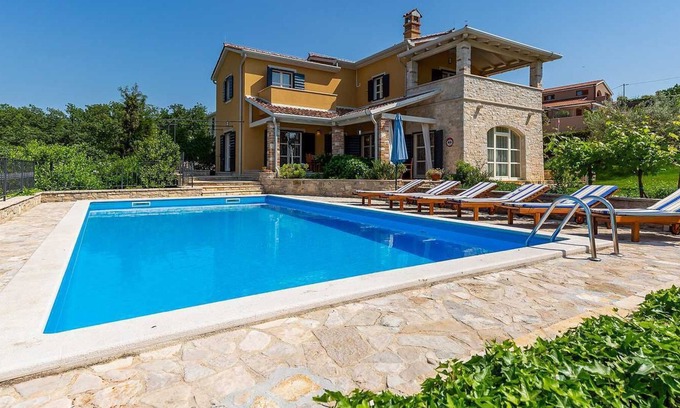 Montizana Villa | Villa with pool and whirlpool near Poreč for 8 persons