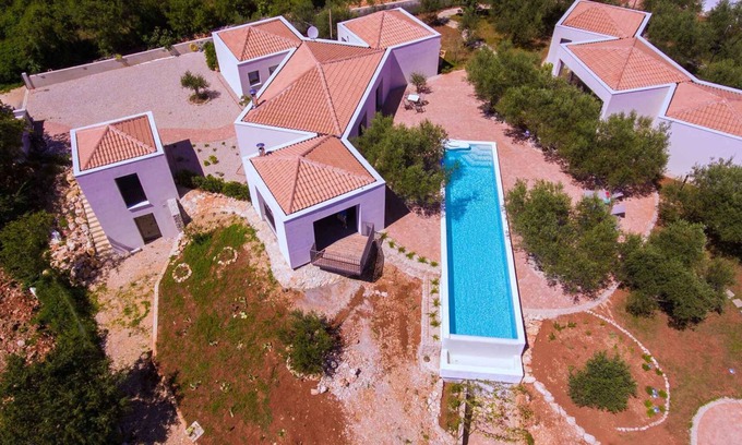 Linardici Villa | Villa with pool in an authentic natural environment