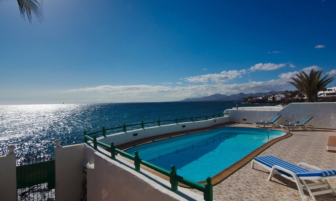 Los Pocillos Villa | Villa With Private Heated Pool And Sea Views