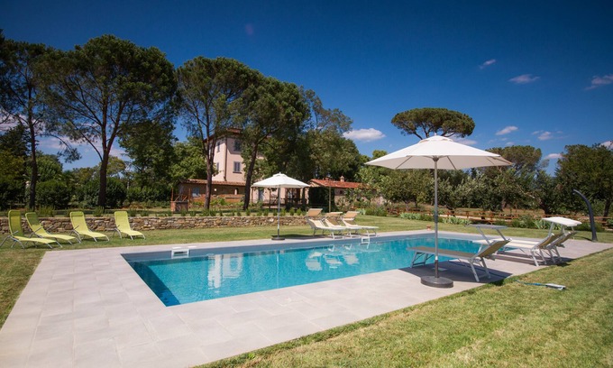 Le Piazze Villa | Villa with private pool, 7bedrooms, in Tuscan country between Cortona and Arezzo
